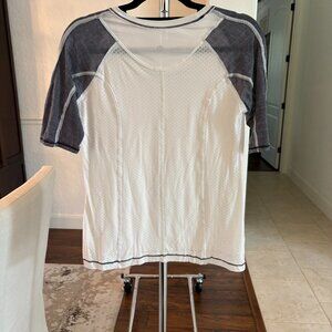 Lululemon Puri Tee Short Sleeve